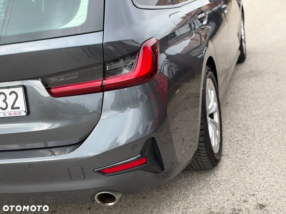 BMW Seria 3 318i Advantage - 40