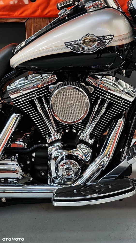 Harley-Davidson Touring Road King - 18