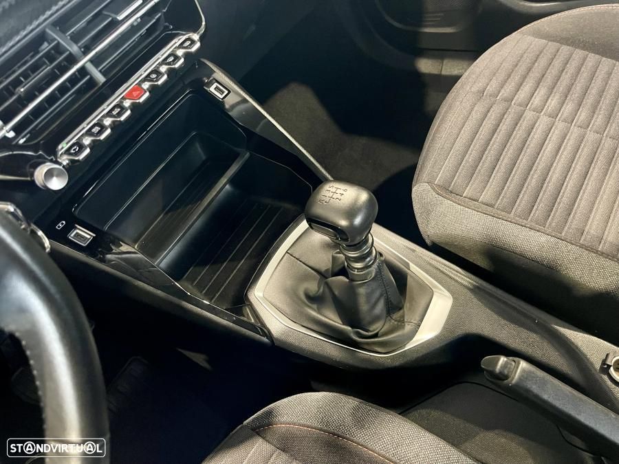 Peugeot 2008 1.2 PureTech Active Pack - 14