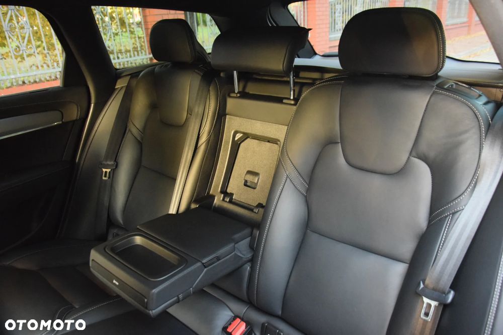 Volvo V90 T8 Recharge AWD Geartronic RDesign - 10