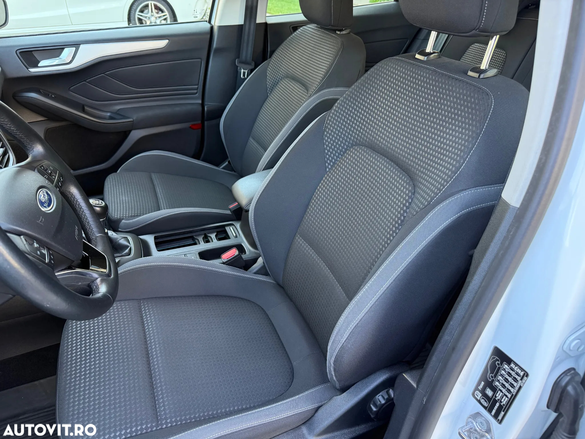 Ford Focus 1.5 EcoBlue Active Business - 7