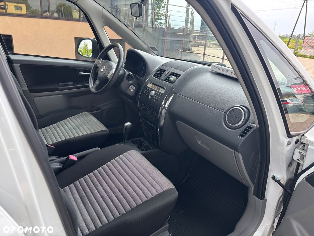 Suzuki SX4 1.6 VVT Automatic 4x2 Style - 9