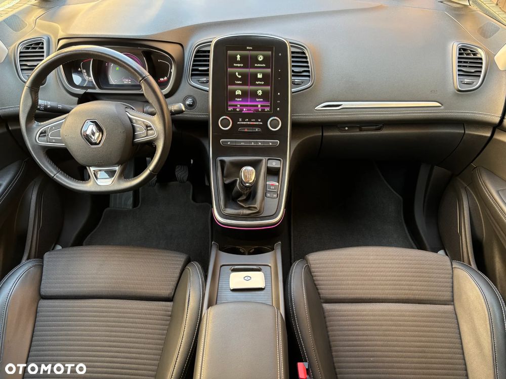Renault Scenic ENERGY TCe 130 INTENS - 11