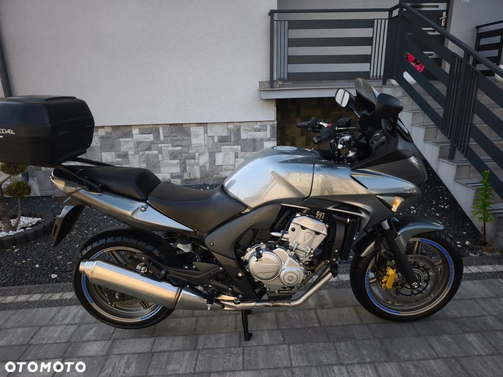 Honda CBF - 2