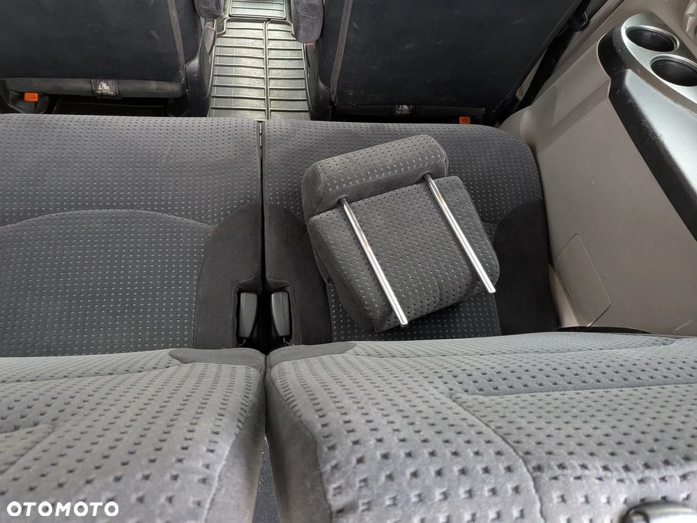 Mitsubishi Grandis 2.0 DID Intense - 14