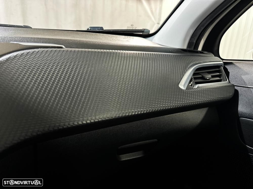 Peugeot 2008 1.2 PureTech GT Line - 30