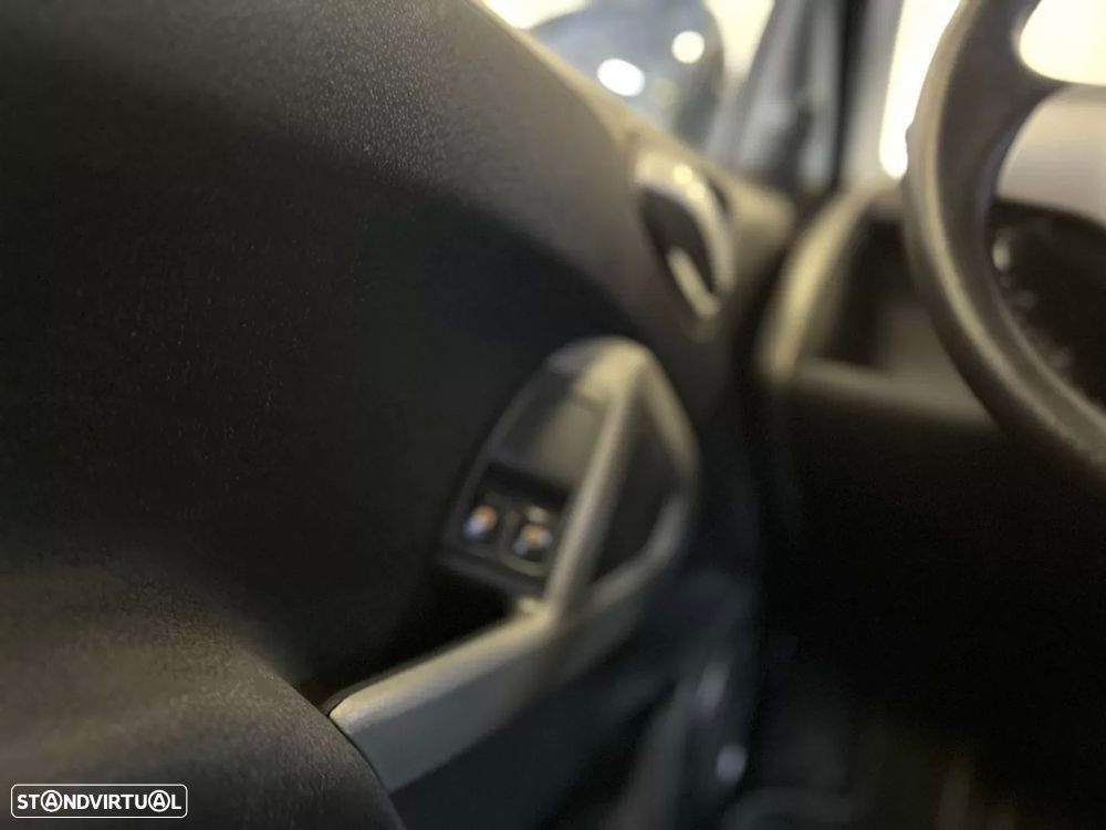 Smart ForTwo Coupé 1.0 mhd Passion 71 Softouch - 34