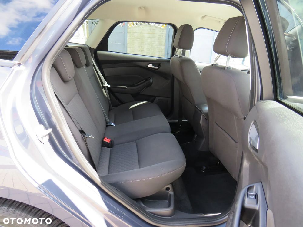 Ford Focus - 33