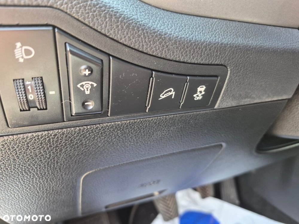 Kia Sportage 1.6 GDI Business Line L 2WD - 33