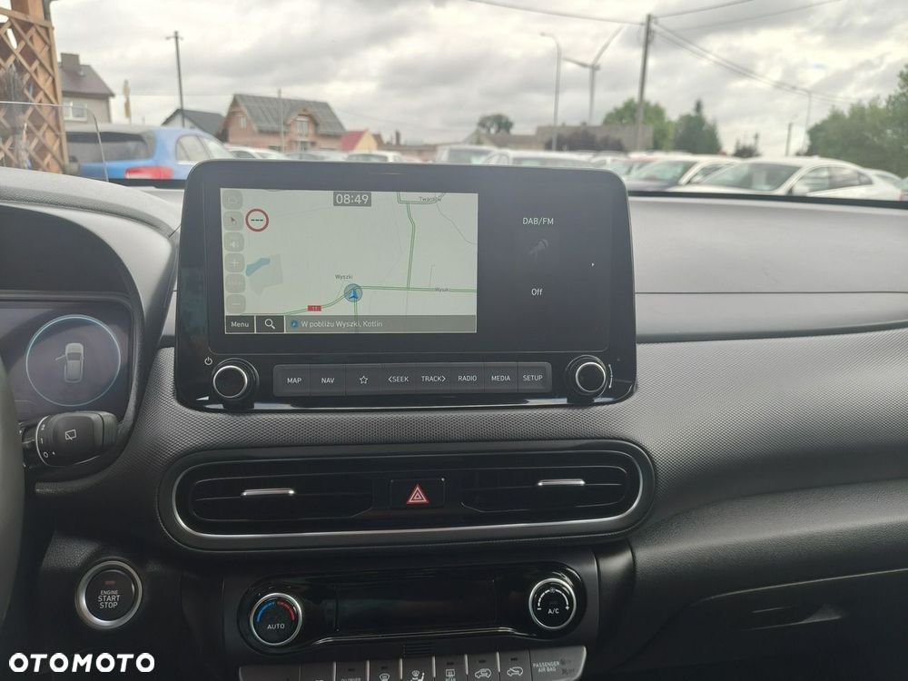 Hyundai Kona - 12