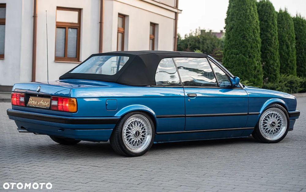 BMW Seria 3 325i - 13