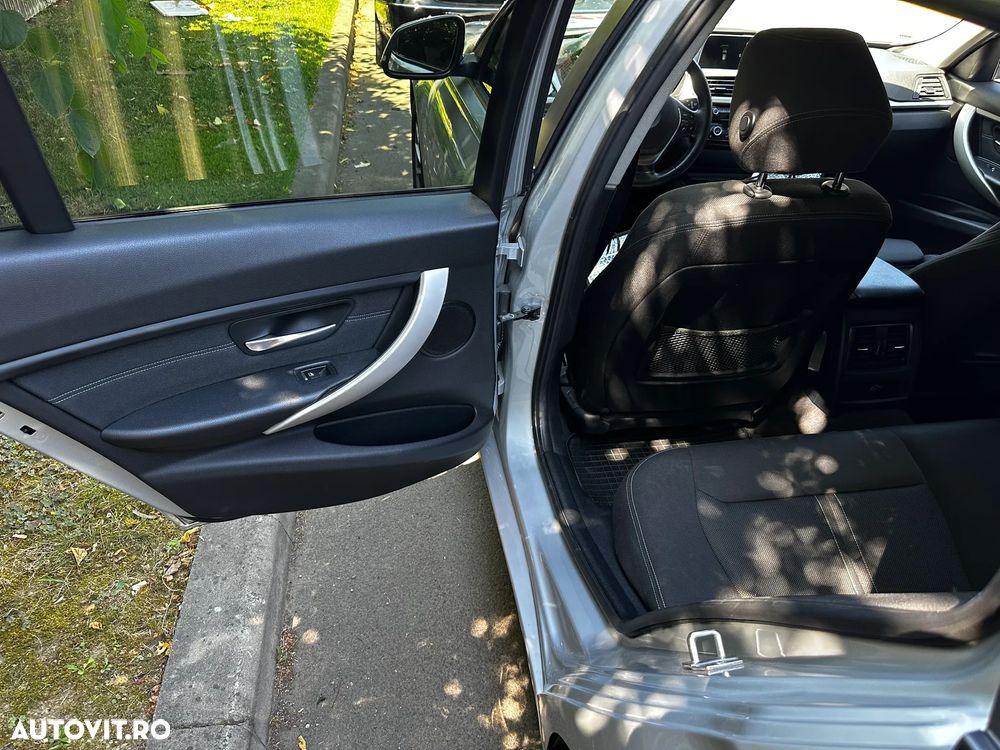 BMW Seria 3 - 12