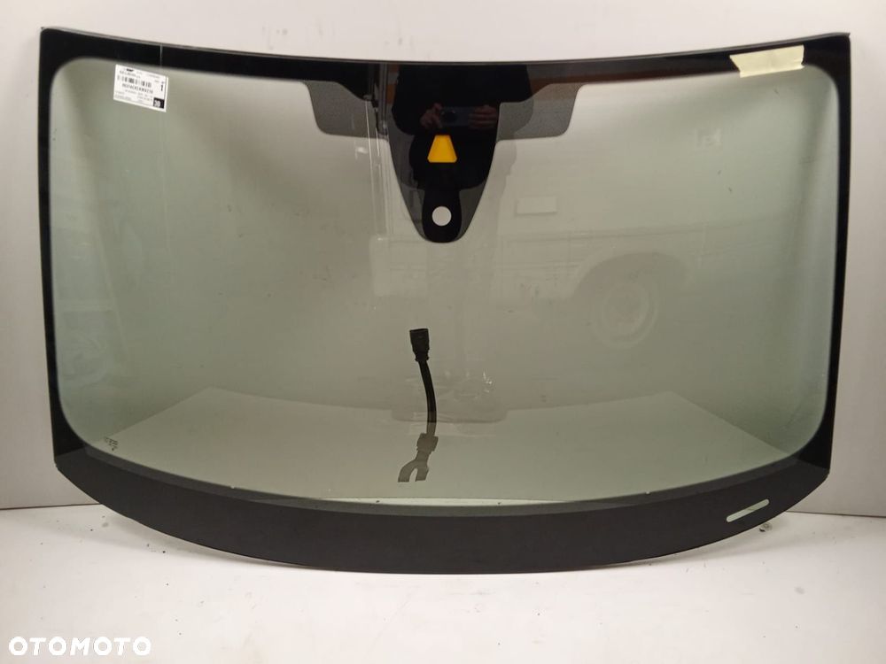 Szyba przednia AUDI A4 2015- - 1