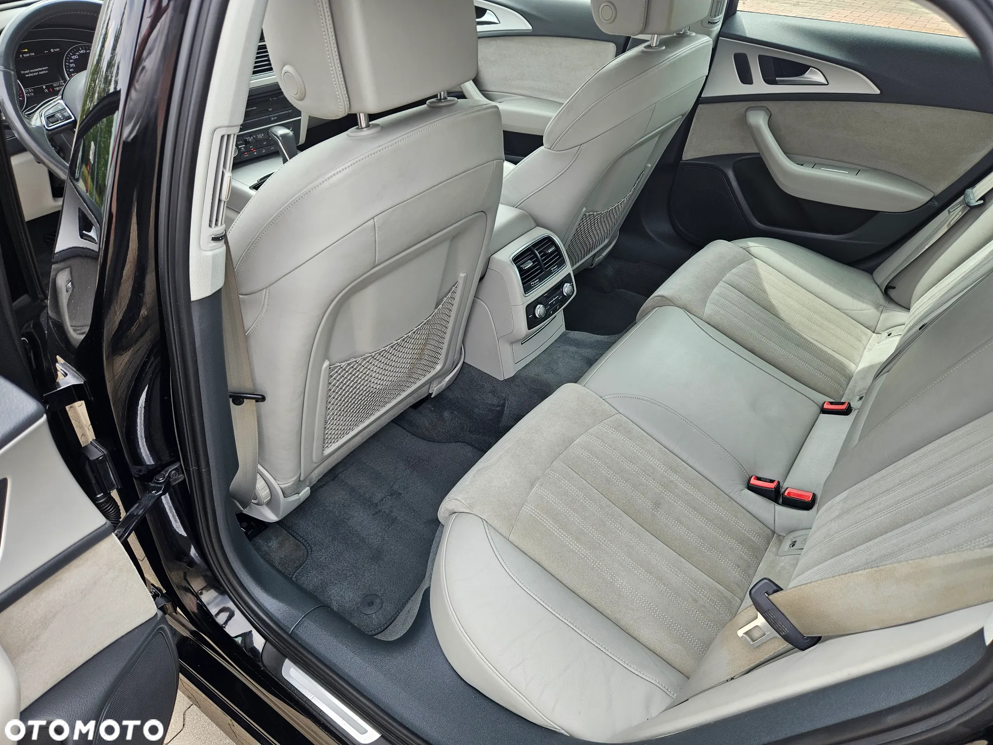 Audi A6 2.0 TDI Ultra DPF S tronic - 14