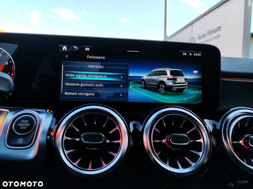 Mercedes-Benz GLB 200 AMG Line 7G-DCT - 27