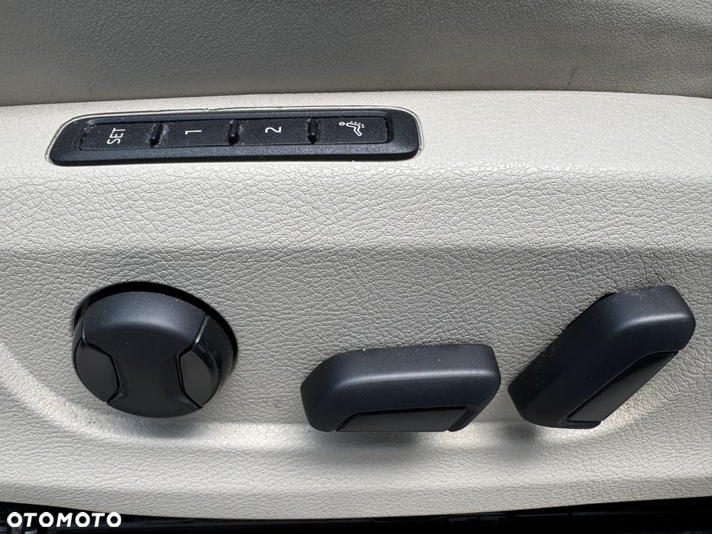 Skoda Superb 2.0 TSI 4x4 L&K DSG - 17