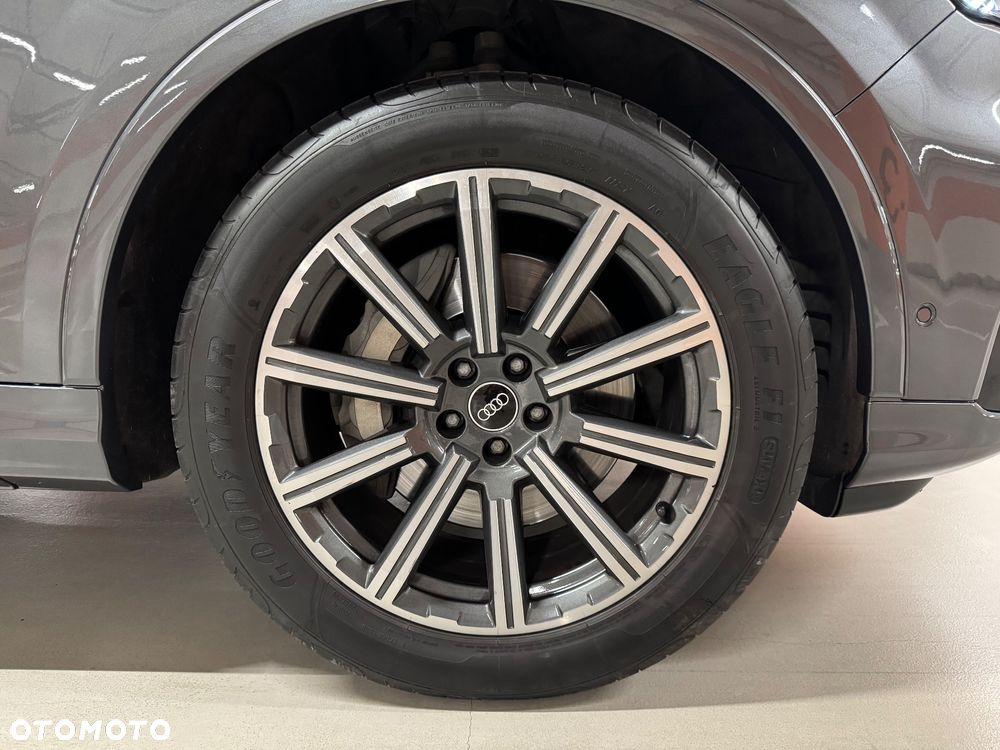 Audi Q7 - 9