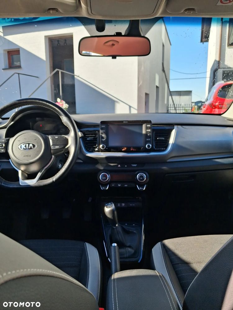 Kia Stonic - 16