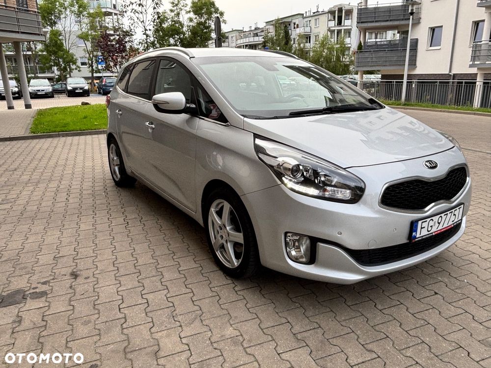 Kia Carens 1.7 CRDi M 7os - 14