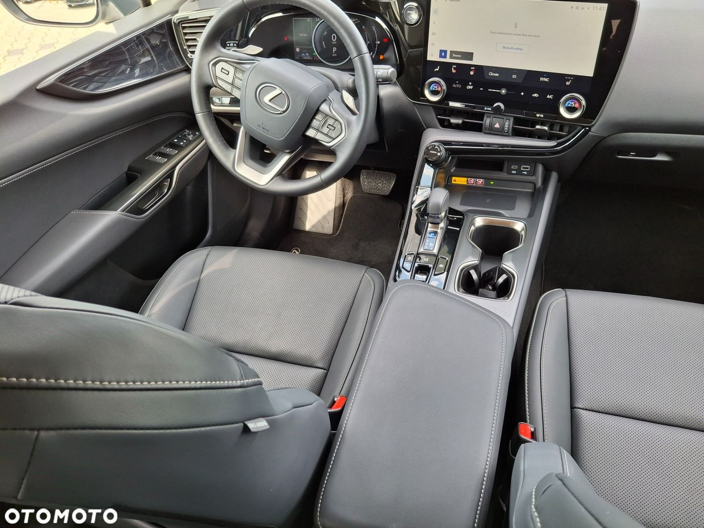 Lexus NX 350h Prestige AWD - 32
