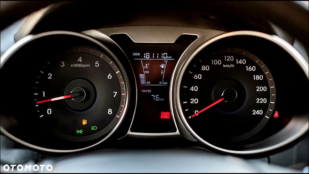 Hyundai Veloster - 19