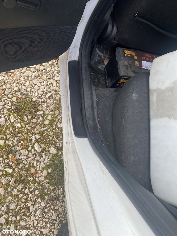 Toyota Corolla - 6