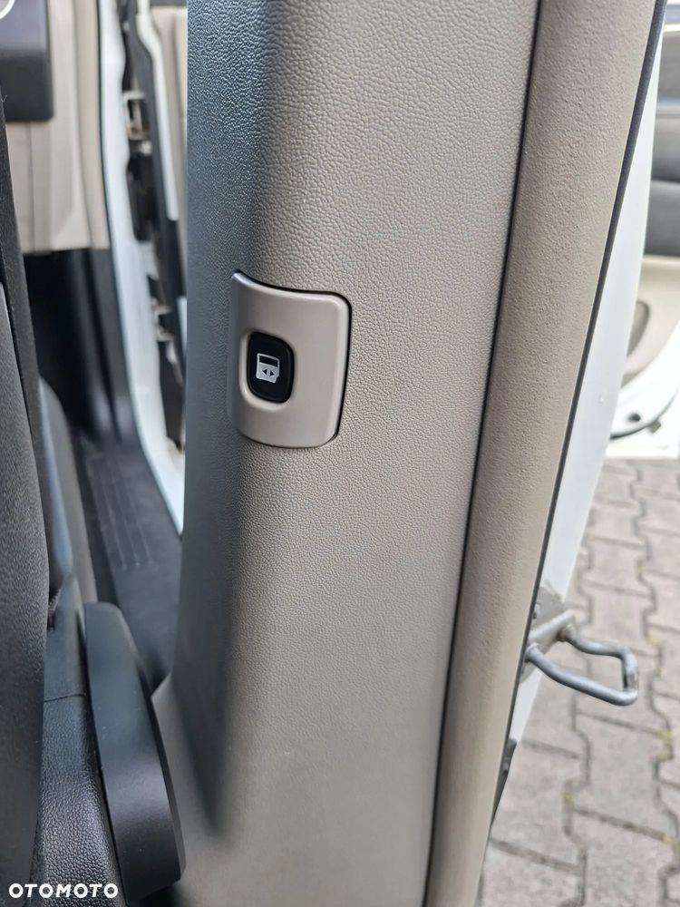 Chrysler Town & Country 3.6 Touring - 15