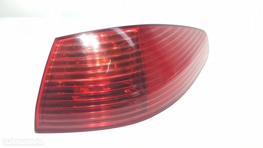 FAROLIM TRASEIRO DIREITO PEUGEOT 607 (S1) BáSICO - 5