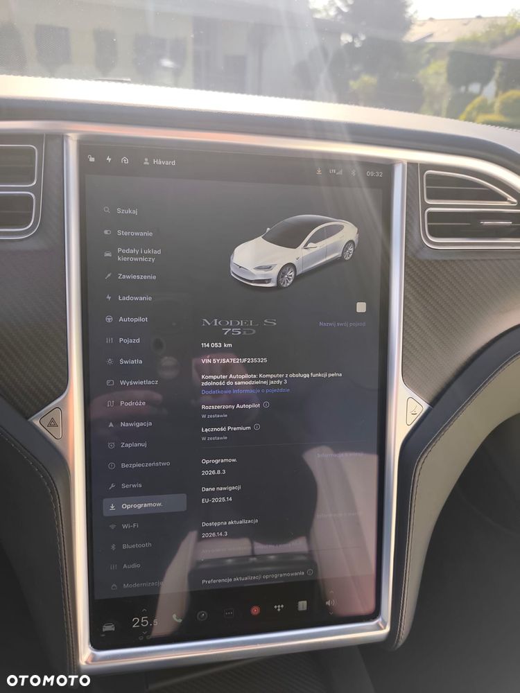 Tesla Model S - 20