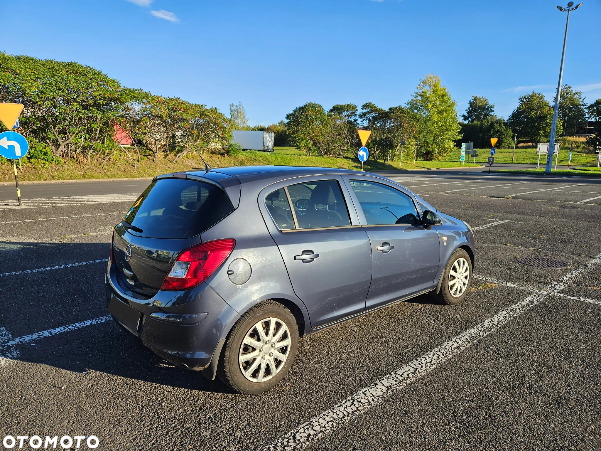 Opel Corsa 1.4 16V Edition 111 Jahre - 4