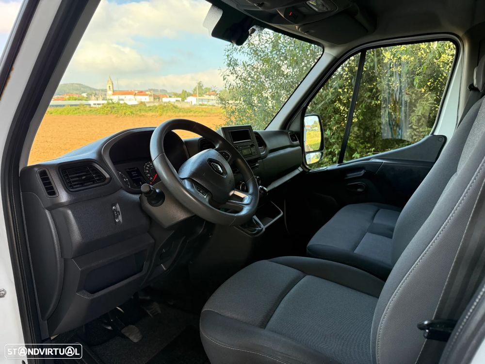 Renault Master 2.3 BlueDci 135 L2H2 Confort - 11