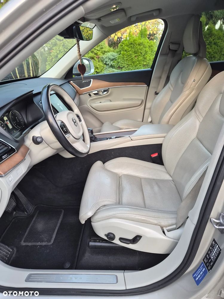 Volvo XC 90 - 6