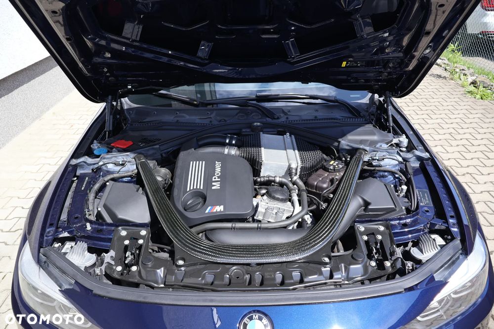 BMW M4 DKG - 12
