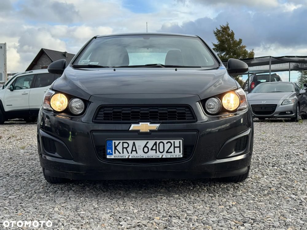 Chevrolet Aveo - 4