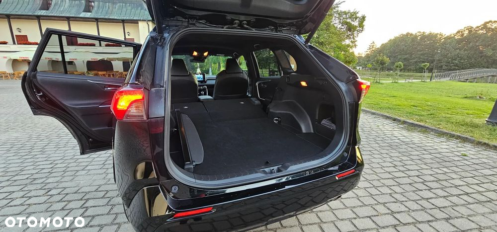 Toyota RAV4 2.5 Hybrid Black Edition by JBL 4x4 - 26