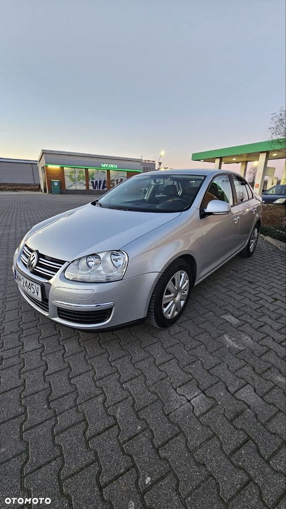 Volkswagen Jetta - 13