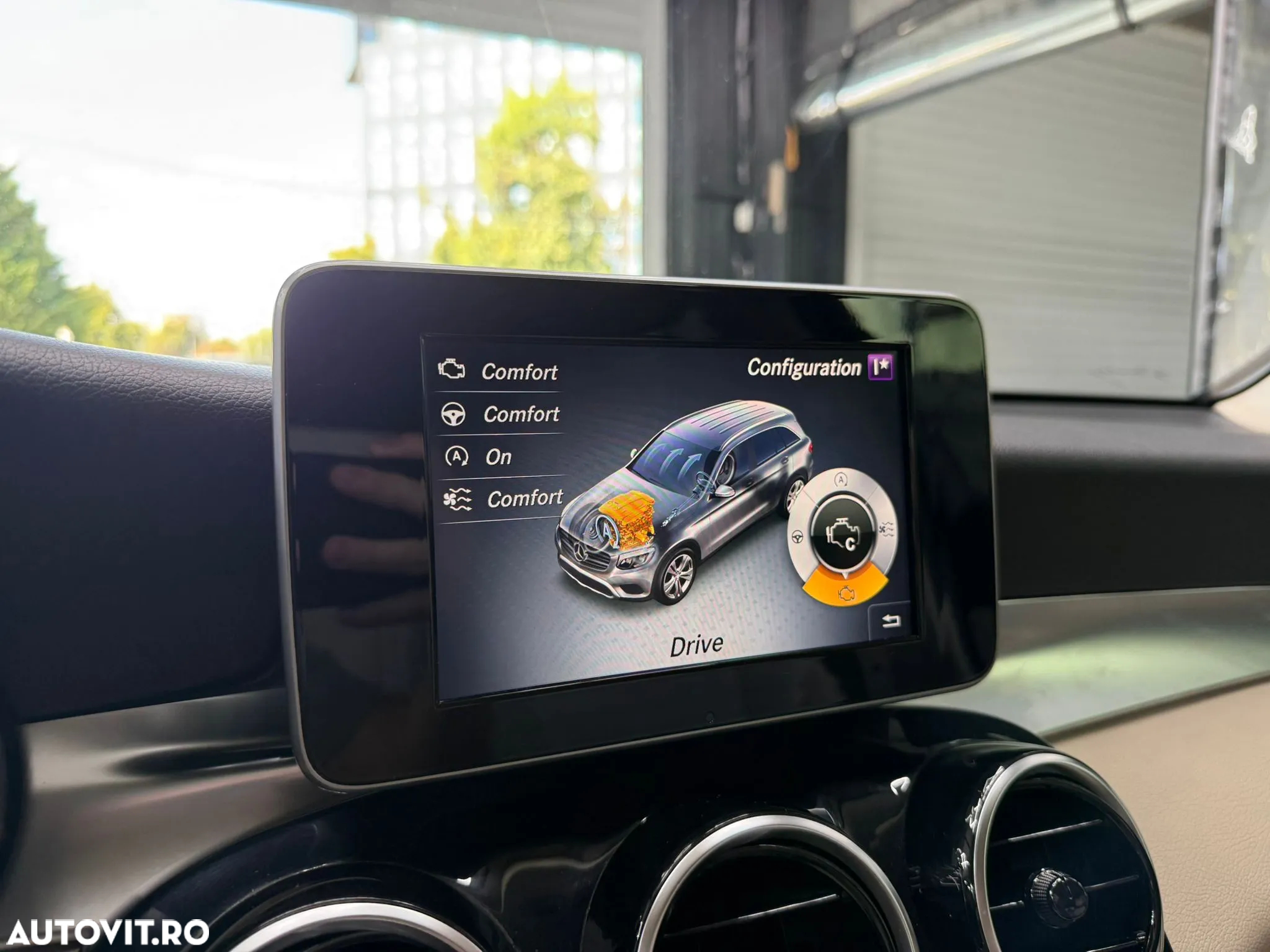 Mercedes-Benz GLC 250 4MATIC - 12