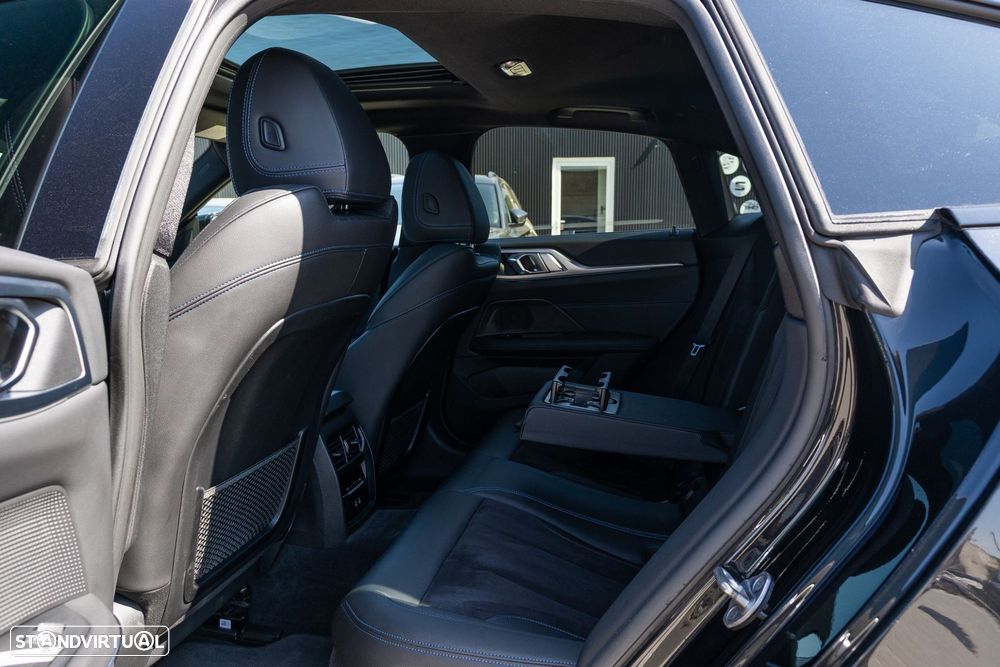 BMW i4 eDrive35 Pack Desportivo M - 16