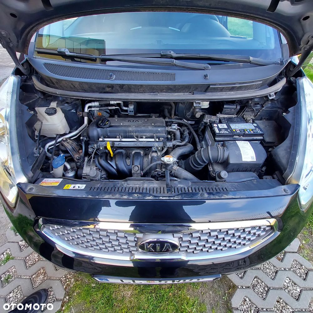 Kia Venga 1.4 CVVT ISG Vision - 16