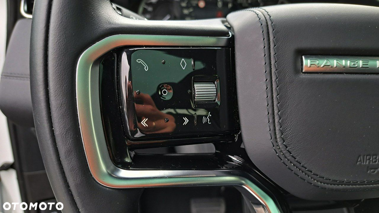 Land Rover Range Rover Evoque - 25