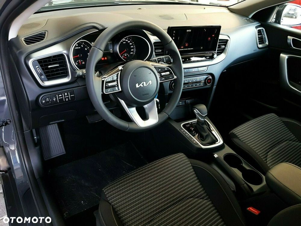 Kia XCeed 1.6 T-GDI M DCT - 12