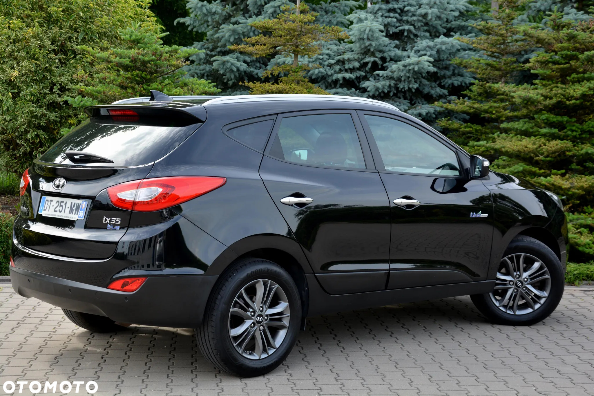 Hyundai ix35 1.7 CRDi 2WD blue Finale Gold - 4
