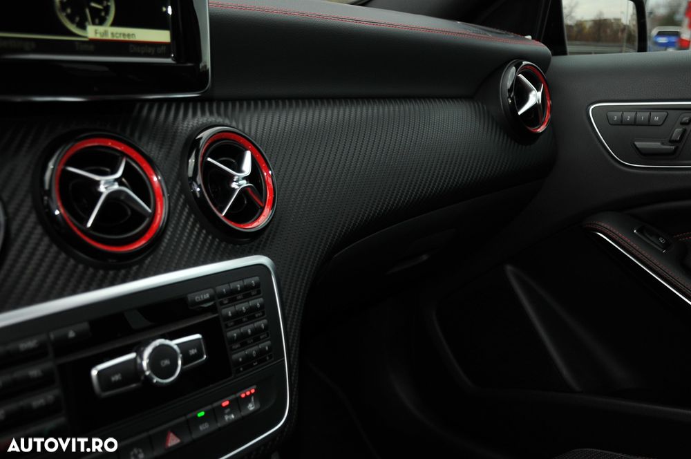 Mercedes-Benz A 250 Sport 4Matic 7G-DCT - 24