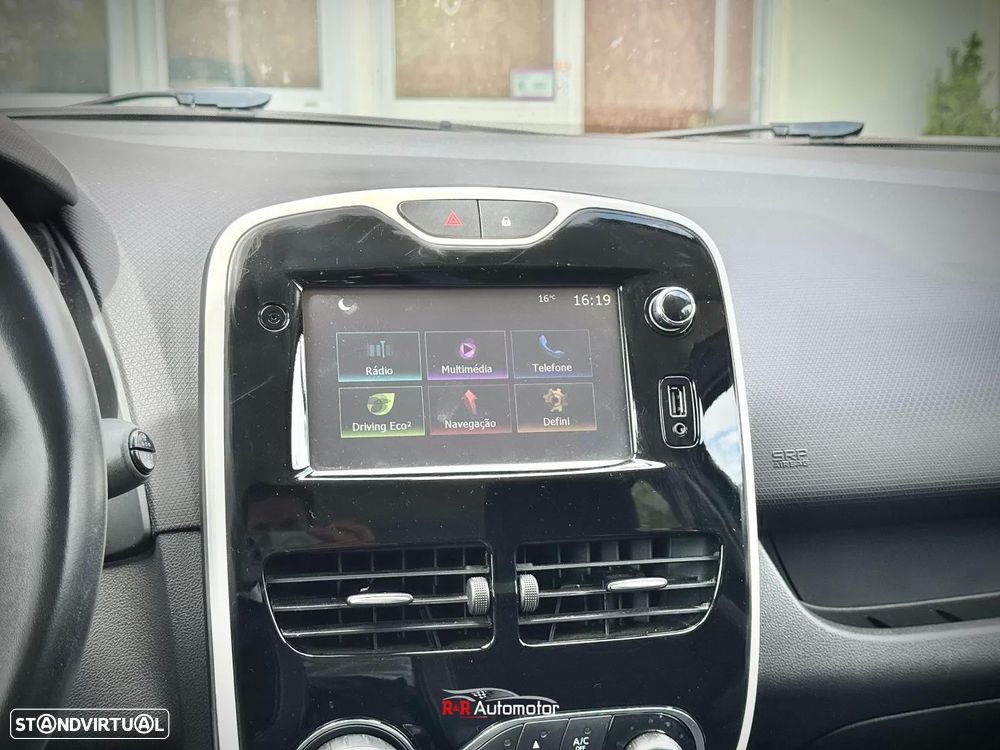 Renault Clio 1.5 dCi Dynamique S - 11