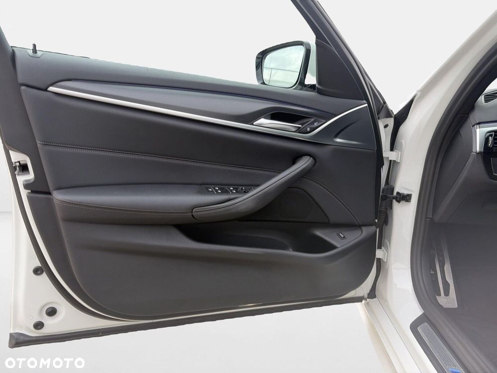 BMW Seria 5 - 11