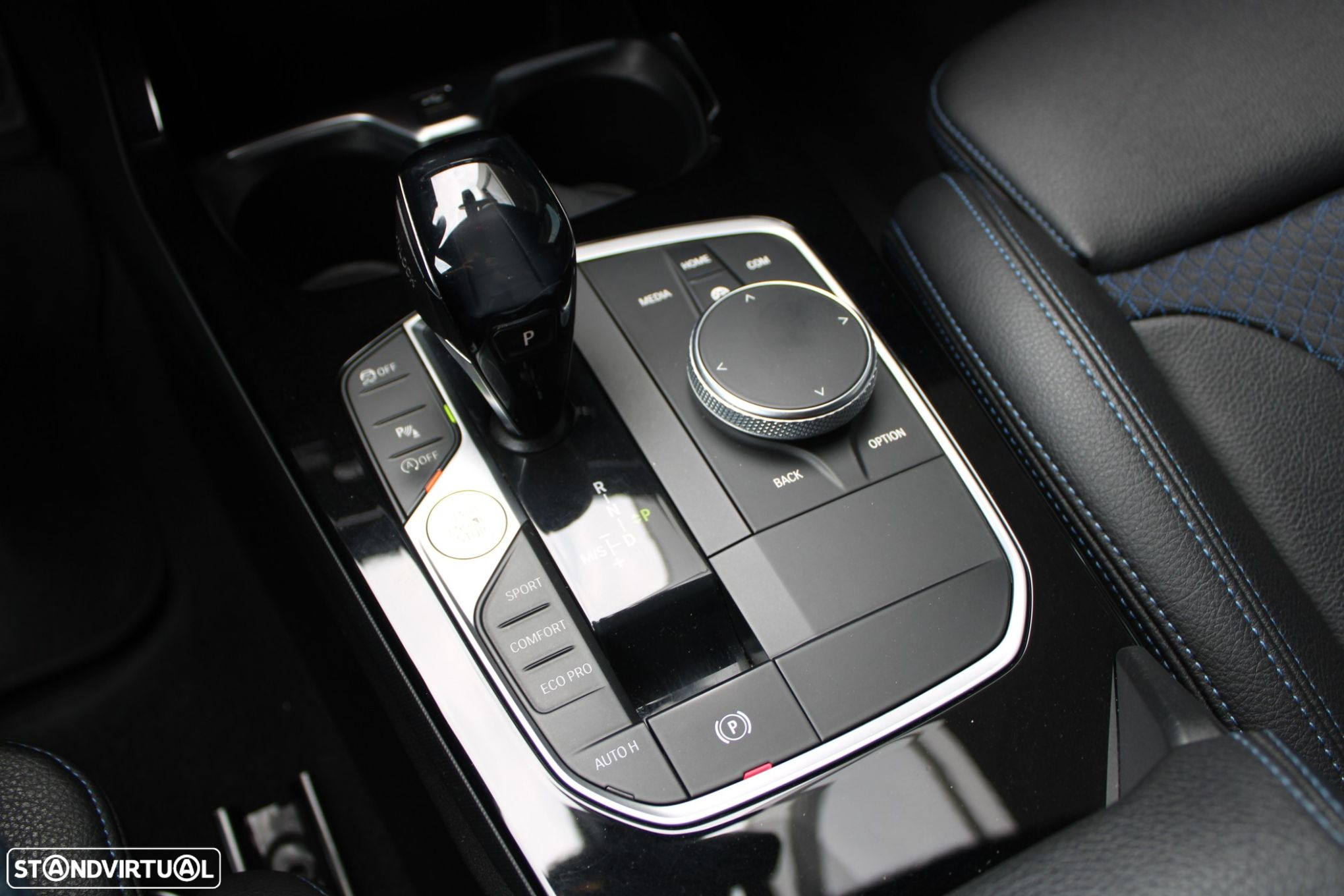 BMW 118 i Pack Desportivo M Auto - 38