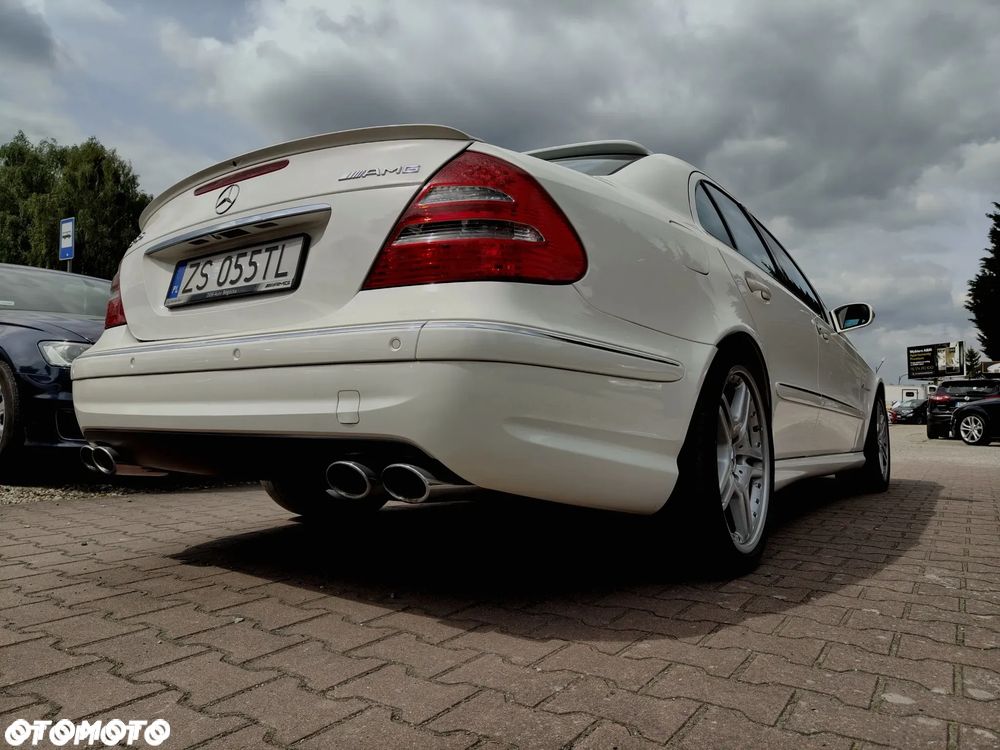 Mercedes-Benz Klasa E 55 AMG - 5