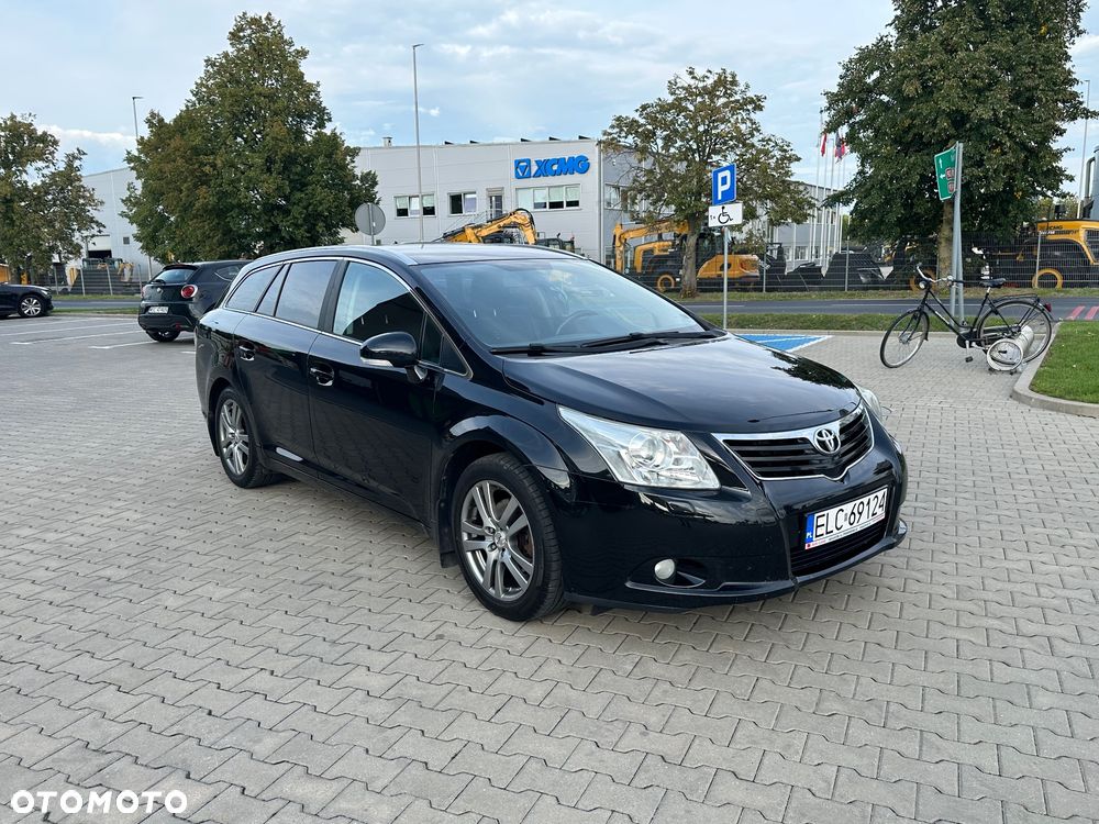 Toyota Avensis 1.6 Life - 10
