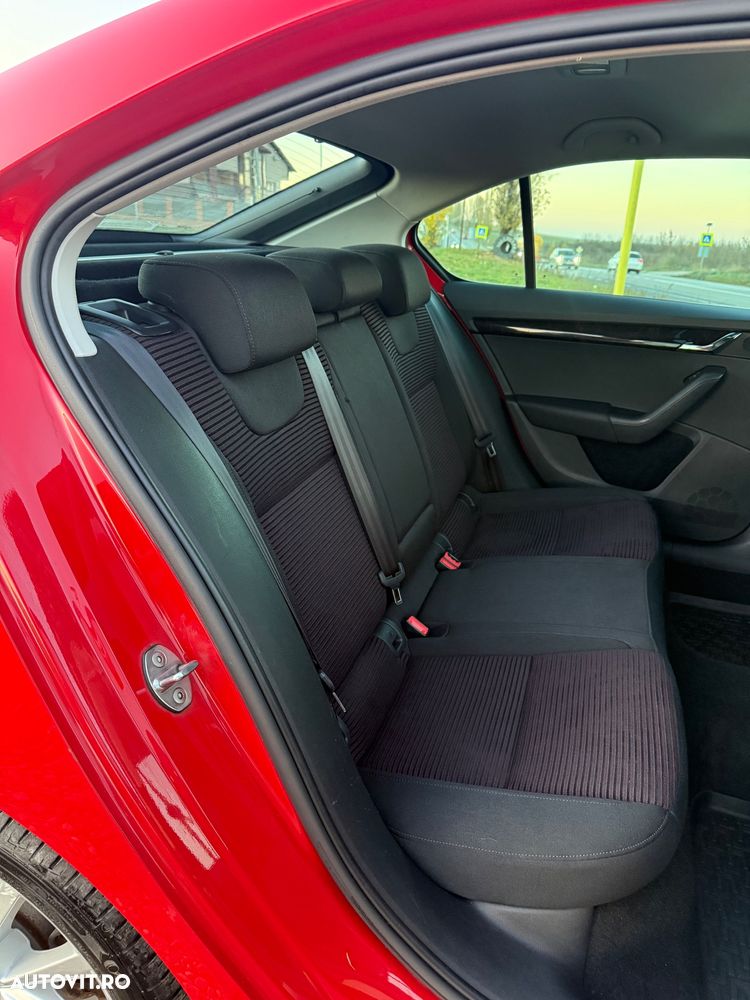 Skoda Octavia 2.0 TDI 4X4 DSG RS - 11