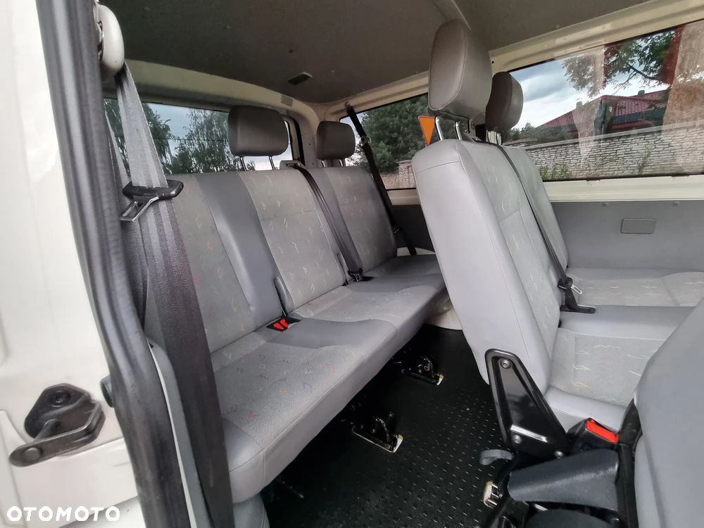 Volkswagen Transporter - 19